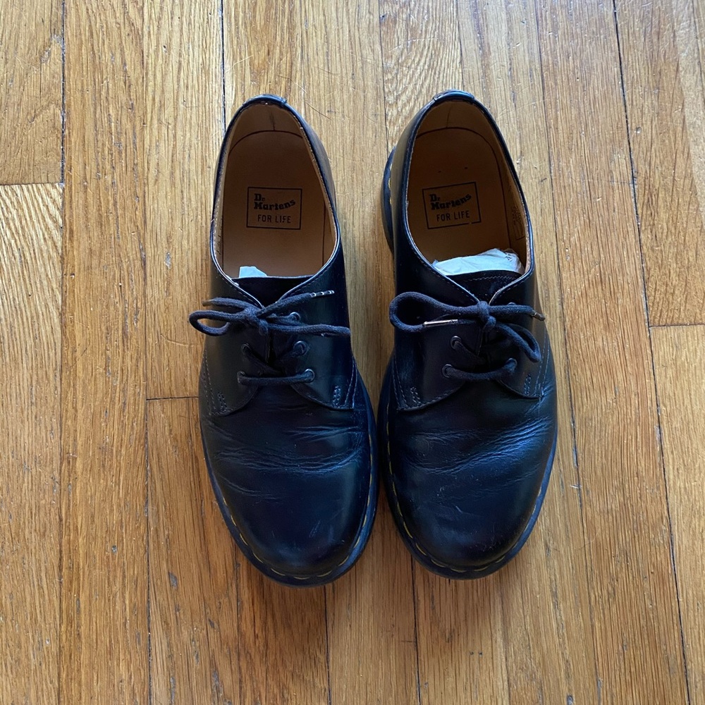 Doc Martens - low top Oxford shoes